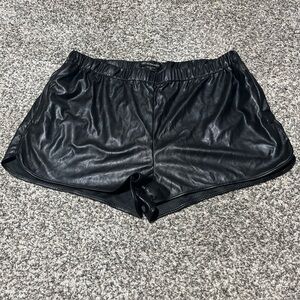 Obey Propaganda Faux Leather Elastic Shorts Size M Glam Punk  Zipper Pockets